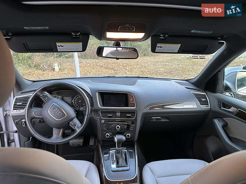 Позашляховик / Кросовер Audi Q5 2015 в Чернівцях