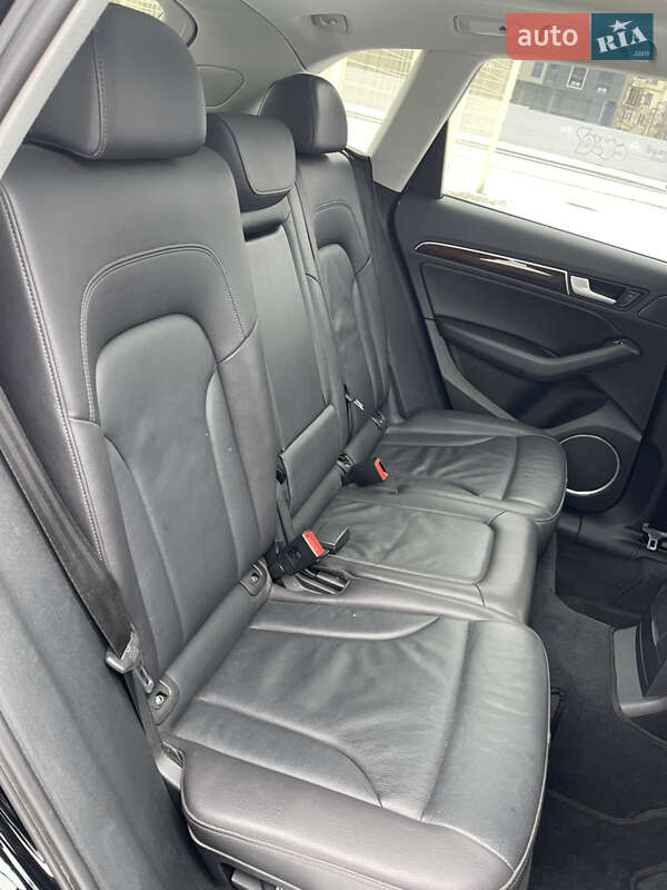 Внедорожник / Кроссовер Audi Q5 2016 в Харькове