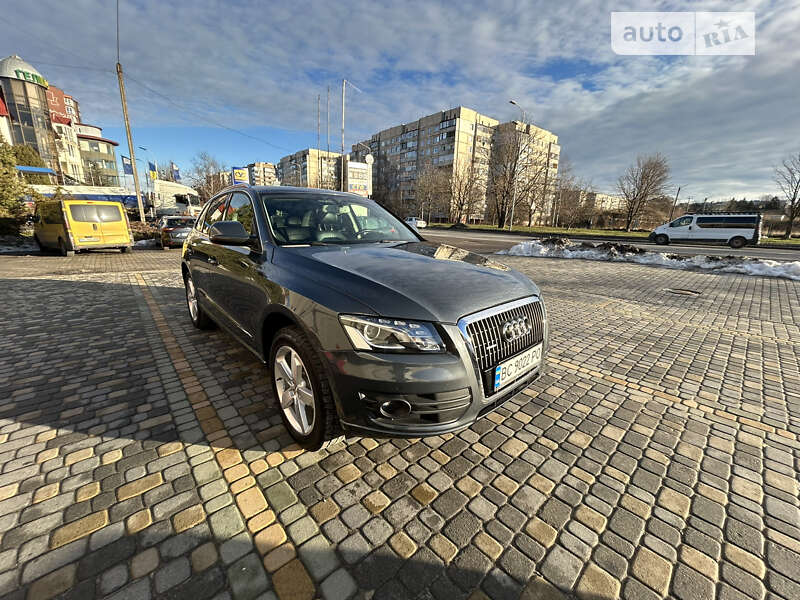 Внедорожник / Кроссовер Audi Q5 2011 в Львове