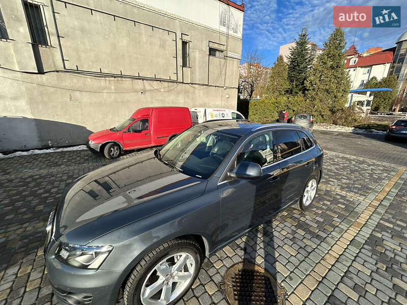 Внедорожник / Кроссовер Audi Q5 2011 в Львове