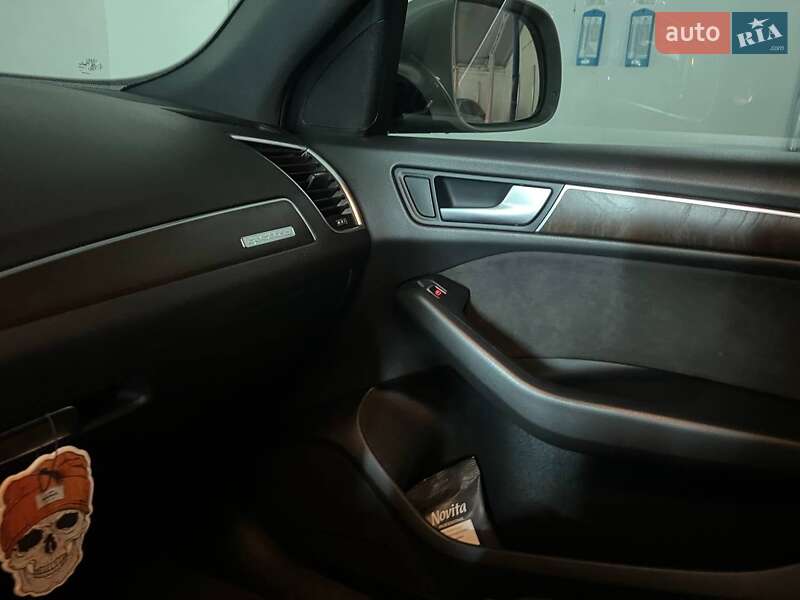 Внедорожник / Кроссовер Audi Q5 2015 в Ивано-Франковске