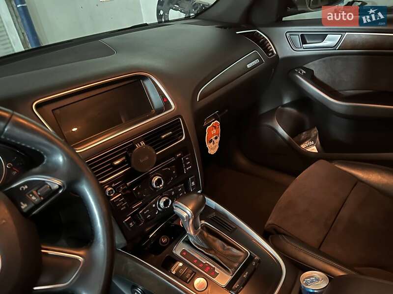 Внедорожник / Кроссовер Audi Q5 2015 в Ивано-Франковске