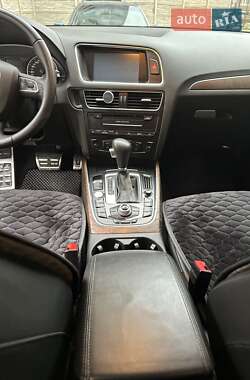 Внедорожник / Кроссовер Audi Q5 2011 в Киеве