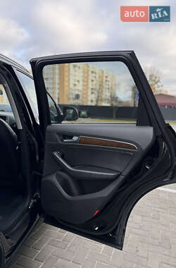 Внедорожник / Кроссовер Audi Q5 2016 в 