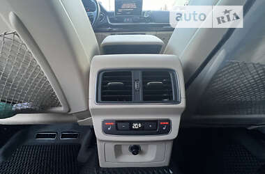 Внедорожник / Кроссовер Audi Q5 2016 в 