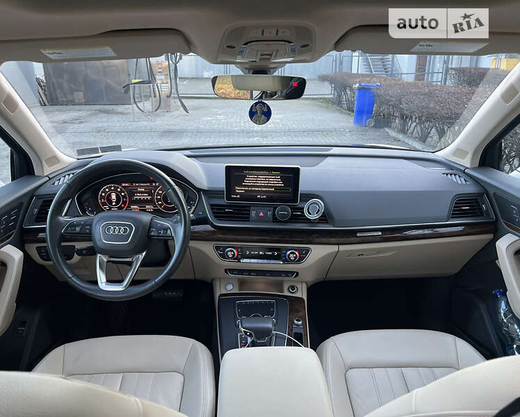 Внедорожник / Кроссовер Audi Q5 2016 в Львове