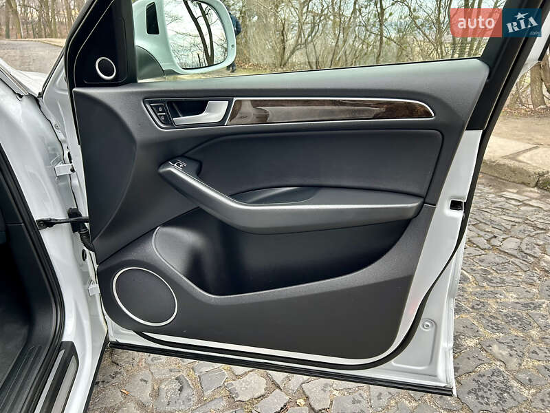 Внедорожник / Кроссовер Audi Q5 2013 в Львове