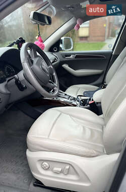 Внедорожник / Кроссовер Audi Q5 2011 в 