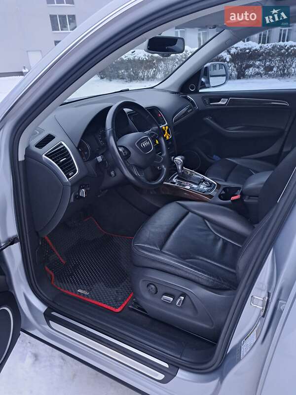 Позашляховик / Кросовер Audi Q5 2015 в Луцьку