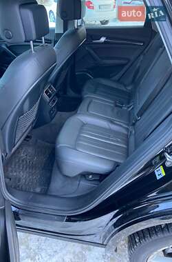 Внедорожник / Кроссовер Audi Q5 2018 в 