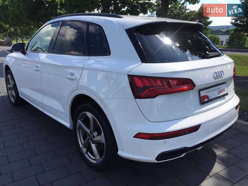 Внедорожник / Кроссовер Audi Q5 2018 в Киеве