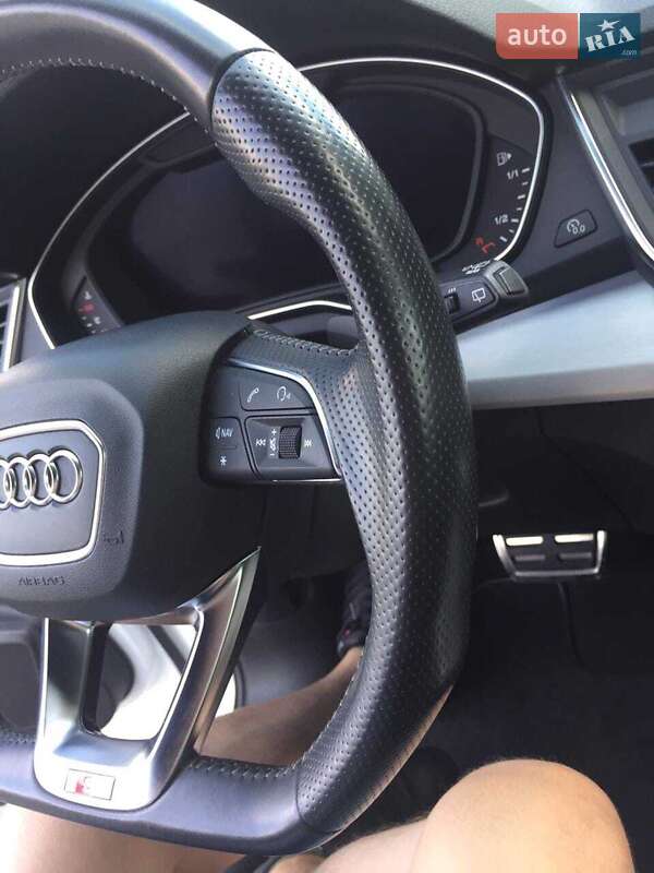 Внедорожник / Кроссовер Audi Q5 2018 в Киеве