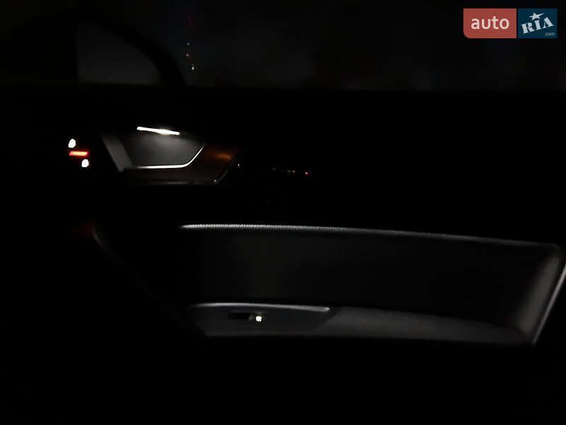 Внедорожник / Кроссовер Audi Q5 2017 в Хмельницком