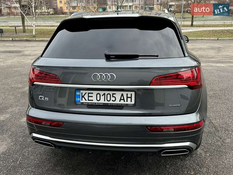 Внедорожник / Кроссовер Audi Q5 2021 в Днепре