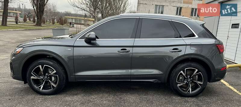 Внедорожник / Кроссовер Audi Q5 2021 в Днепре