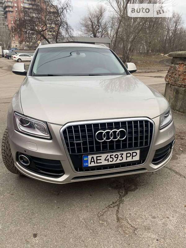 Позашляховик / Кросовер Audi Q5 2014 в Дніпрі