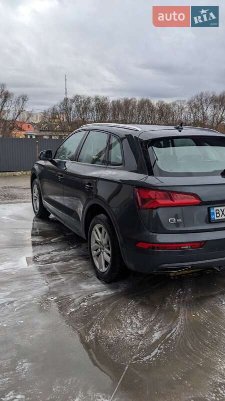 Внедорожник / Кроссовер Audi Q5 2019 в Хмельницком