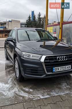 Внедорожник / Кроссовер Audi Q5 2019 в 