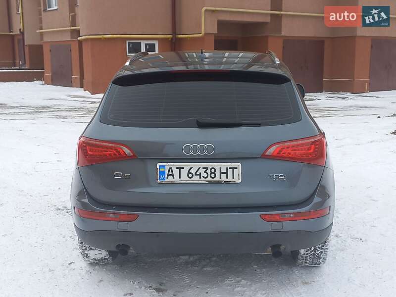 Внедорожник / Кроссовер Audi Q5 2011 в Киеве