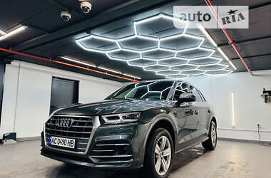 Позашляховик / Кросовер Audi Q5 2019 в Луцьку