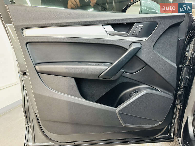 Внедорожник / Кроссовер Audi Q5 2019 в Луцке