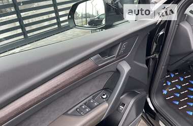 Позашляховик / Кросовер Audi Q5 2020 в Рівному