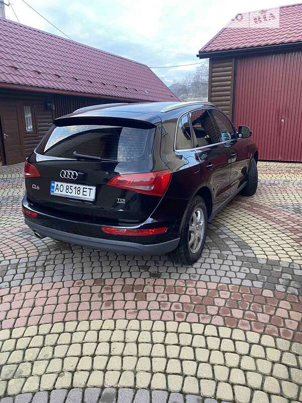 Внедорожник / Кроссовер Audi Q5 2012 в Тячеве