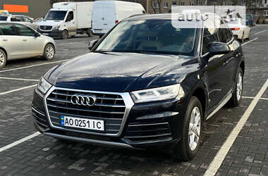 Позашляховик / Кросовер Audi Q5 2018 в Ужгороді