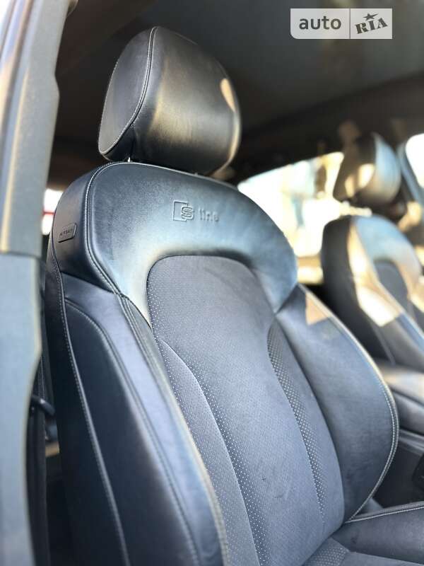 Внедорожник / Кроссовер Audi Q5 2011 в Черновцах