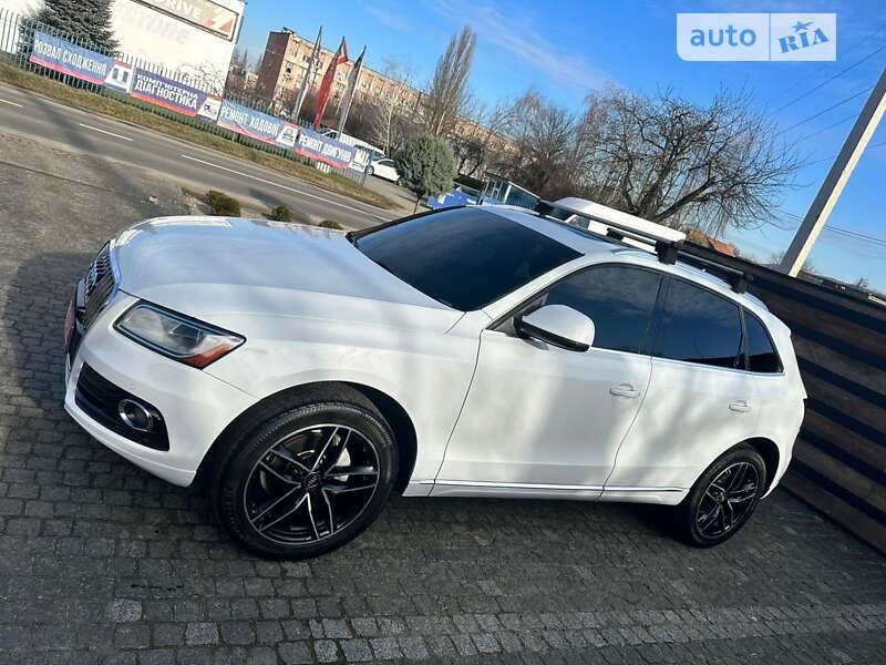 Внедорожник / Кроссовер Audi Q5 2014 в Ужгороде