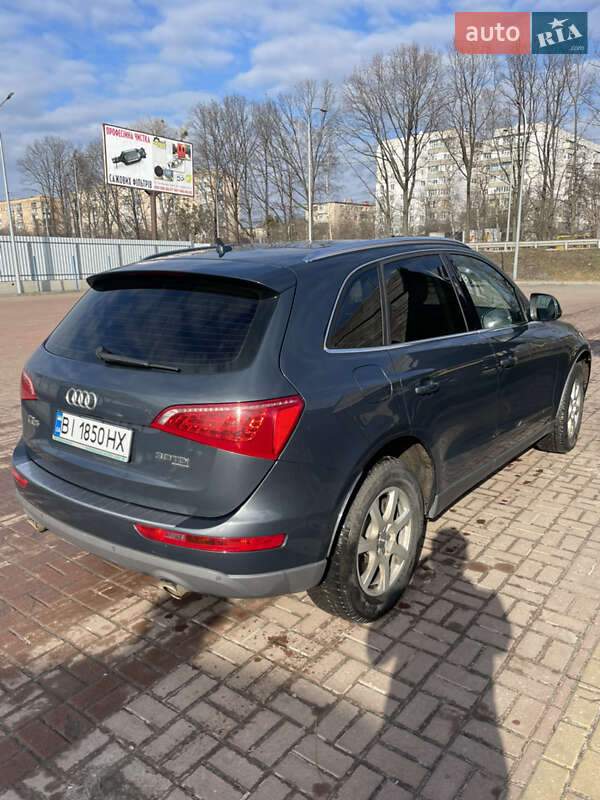 Внедорожник / Кроссовер Audi Q5 2009 в Полтаве
