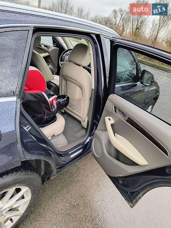 Внедорожник / Кроссовер Audi Q5 2011 в Львове