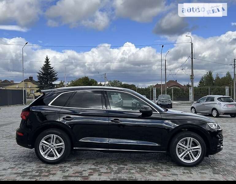 Позашляховик / Кросовер Audi Q5 2018 в Тернополі