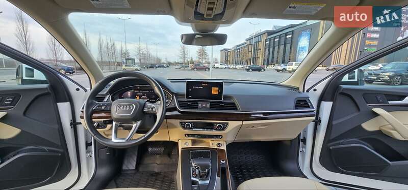 Внедорожник / Кроссовер Audi Q5 2019 в Одессе