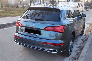 Внедорожник / Кроссовер Audi Q5 2019 в 