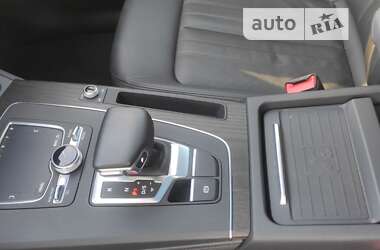 Внедорожник / Кроссовер Audi Q5 2019 в 