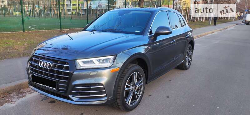 Внедорожник / Кроссовер Audi Q5 2019 в Киеве