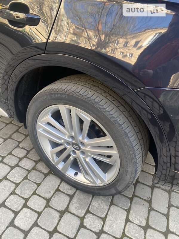 Внедорожник / Кроссовер Audi Q5 2018 в Ивано-Франковске