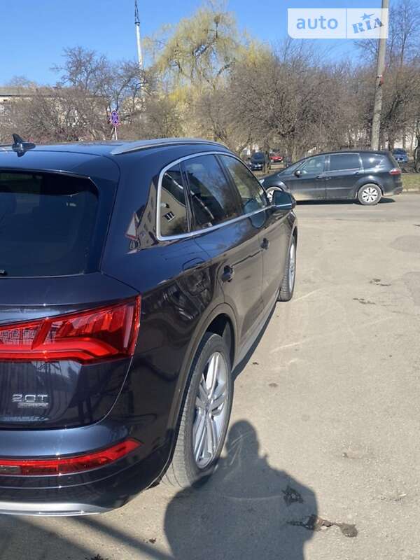 Внедорожник / Кроссовер Audi Q5 2018 в Ивано-Франковске