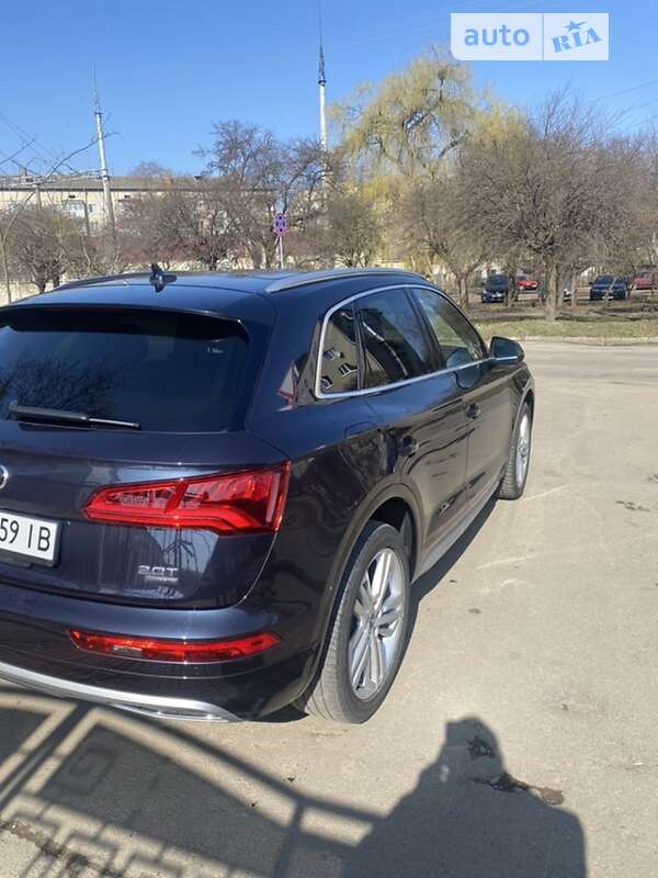 Внедорожник / Кроссовер Audi Q5 2018 в Ивано-Франковске