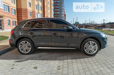 Внедорожник / Кроссовер Audi Q5 2017 в Тернополе