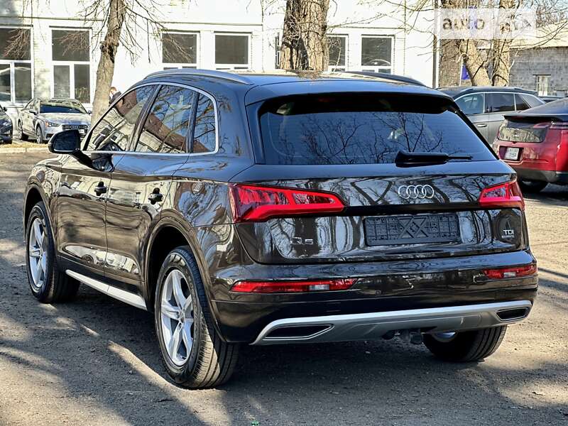 Позашляховик / Кросовер Audi Q5 2018 в Києві