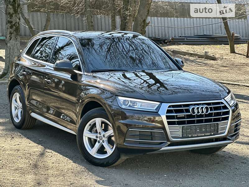 Позашляховик / Кросовер Audi Q5 2018 в Києві