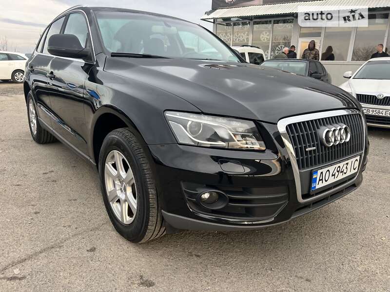 Позашляховик / Кросовер Audi Q5 2009 в Ужгороді