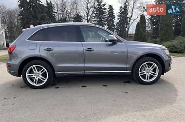 Позашляховик / Кросовер Audi Q5 2016 в Чечельнику