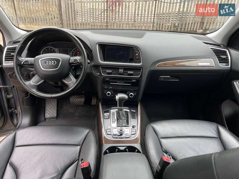 Внедорожник / Кроссовер Audi Q5 2016 в Чечельнике