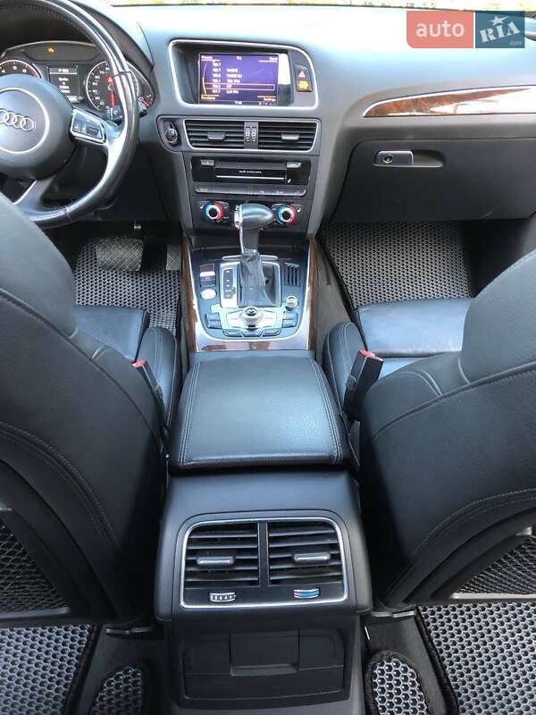 Внедорожник / Кроссовер Audi Q5 2015 в Киеве