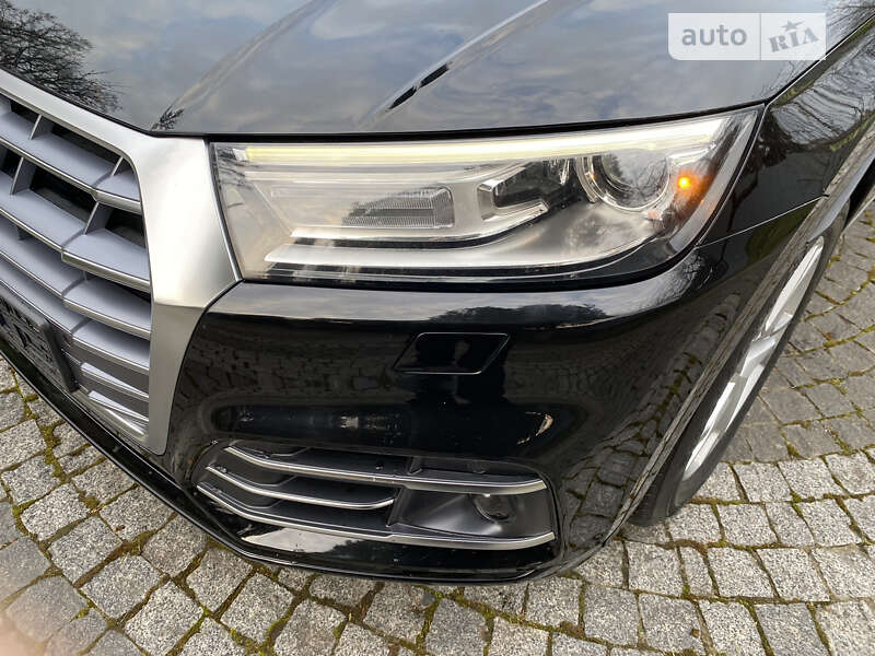Внедорожник / Кроссовер Audi Q5 2019 в Львове