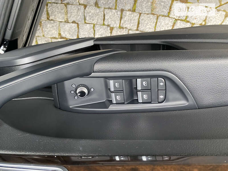 Внедорожник / Кроссовер Audi Q5 2019 в Львове