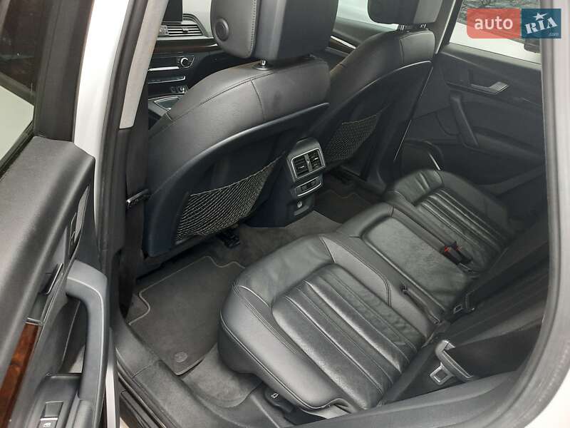 Внедорожник / Кроссовер Audi Q5 2018 в Львове фото 4 Внедорожник / Кроссовер Audi Q5 2018 в Львове